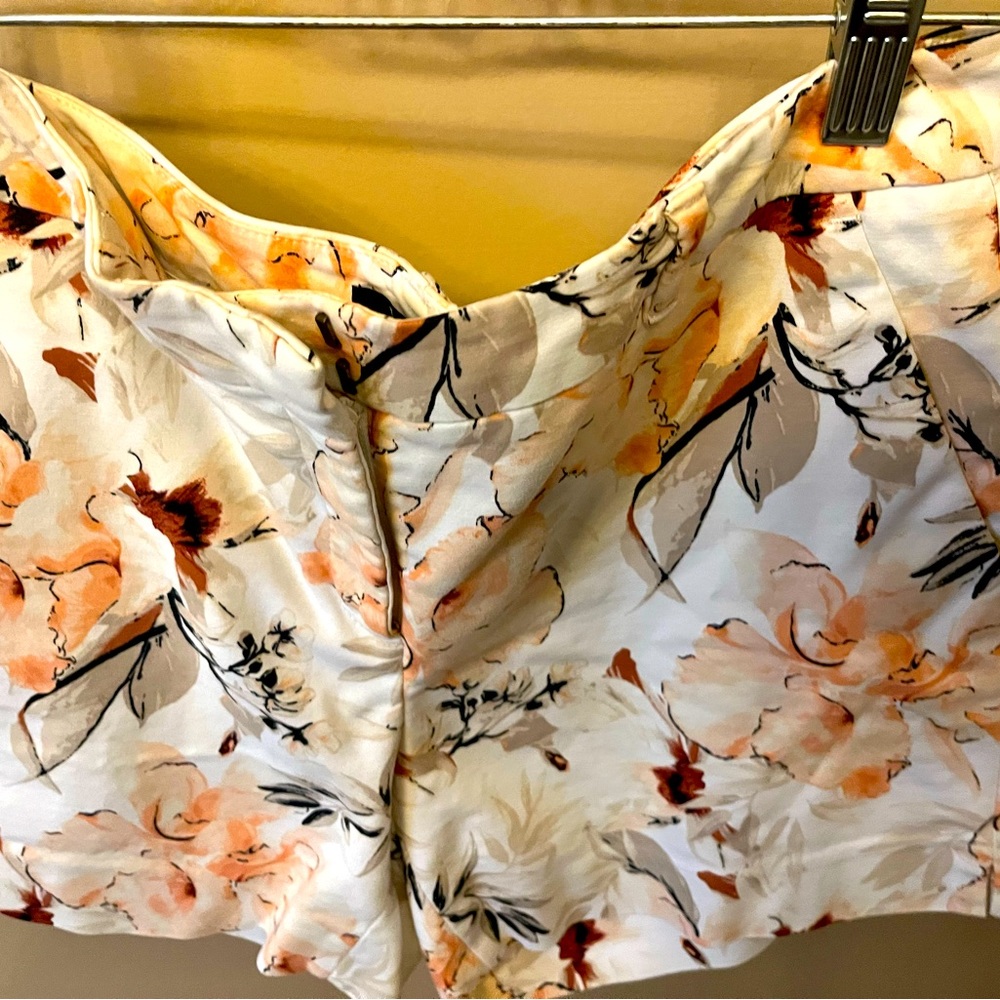 - White House Black Market shorts floral size 2